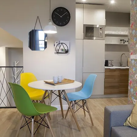 플라워 아파트 *