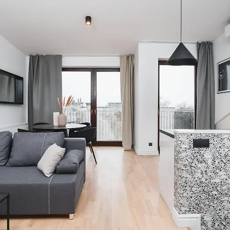 Flower Apartment *